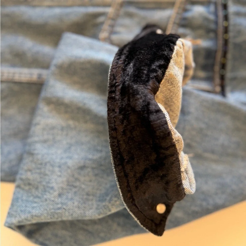 Vintage‎ 90s Western Denim Jacket Women's L Gold Ribbon Velvet Trim